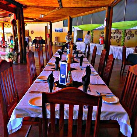Kwalape Safari Lodge Касане Экстерьер фото