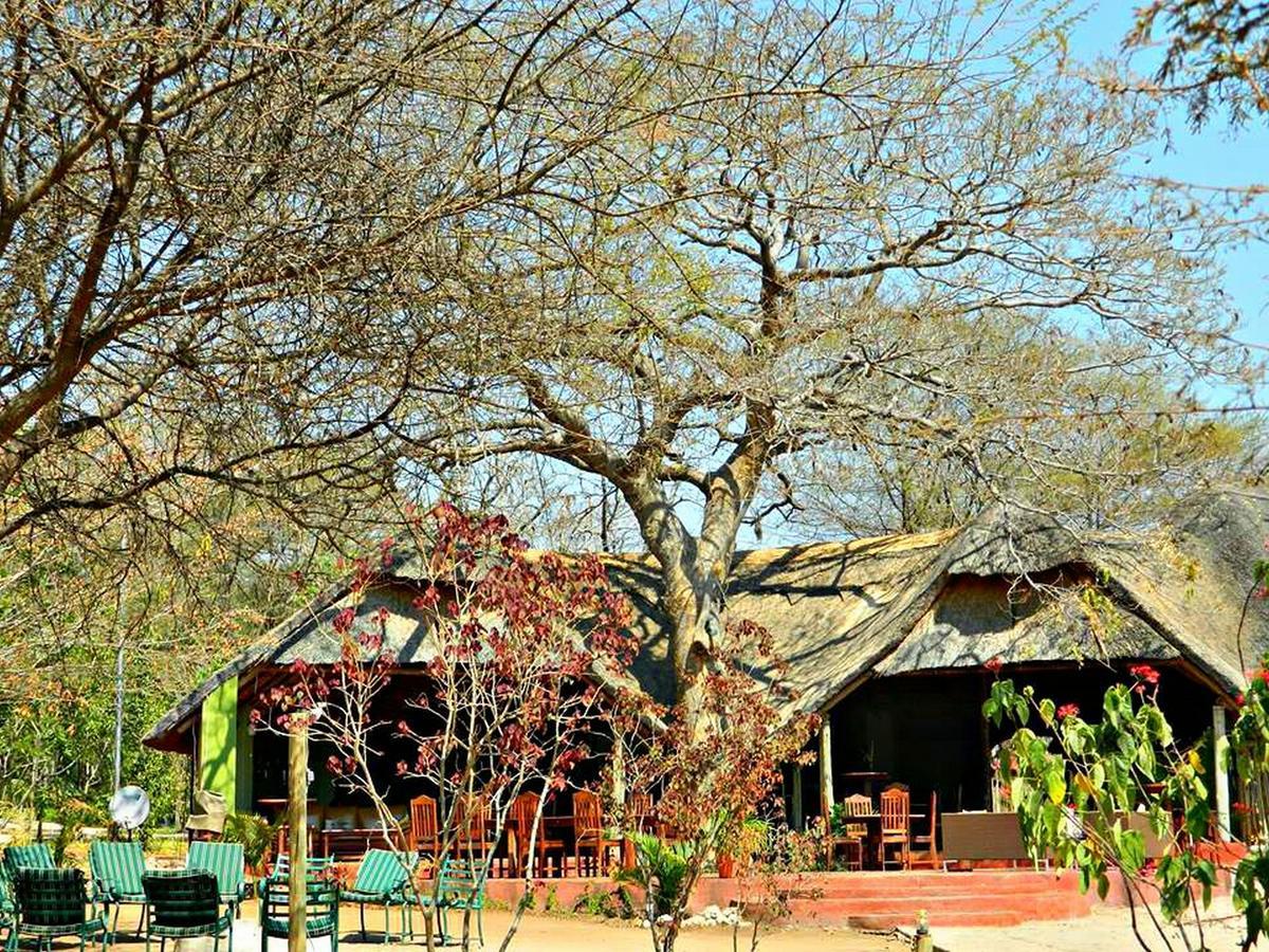 Kwalape Safari Lodge Касане Экстерьер фото